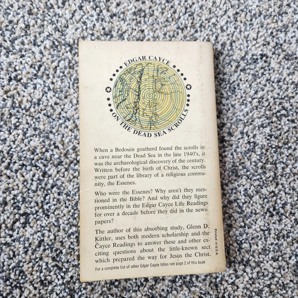 Edgar‎ Cayce on the Dead Sea scrolls, by Glenn D Kittler